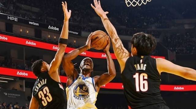 包含爵士逆转火箭，加里纳利统治全场的词条